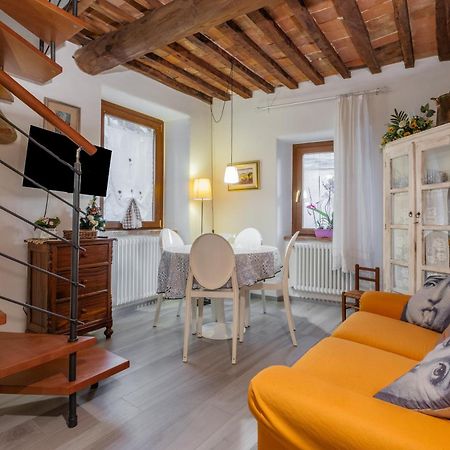 カステル・デル・ピアーノA Casa Da Nonna Elisaアパートメント エクステリア 写真